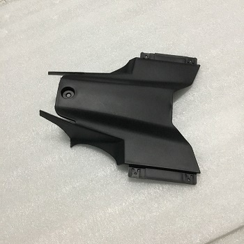 Tấm ốp gầm sau xe điện Xmen nối ốp cốp