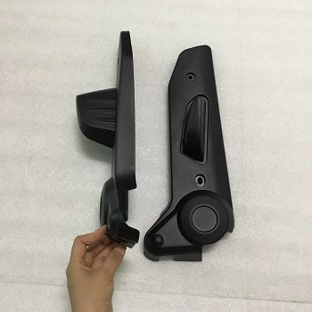 Cặp để chân sau xe điện Martin