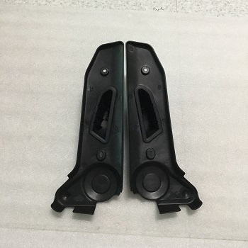 Cặp để chân sau xe điện Martin