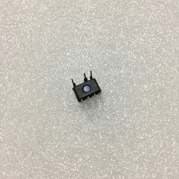 P1027P65 NCP1027P65 DIP7 (mới, chính hãng)