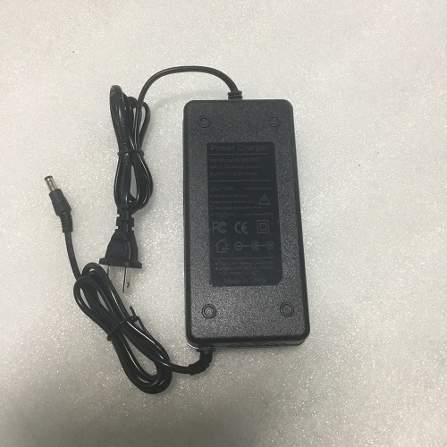 Sạc pin 12V 12Ah hàng chất lượng (12.6V 3A)