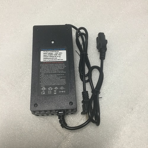Sạc pin 48V 15Ah hàng chất lượng (54.6V 3A)