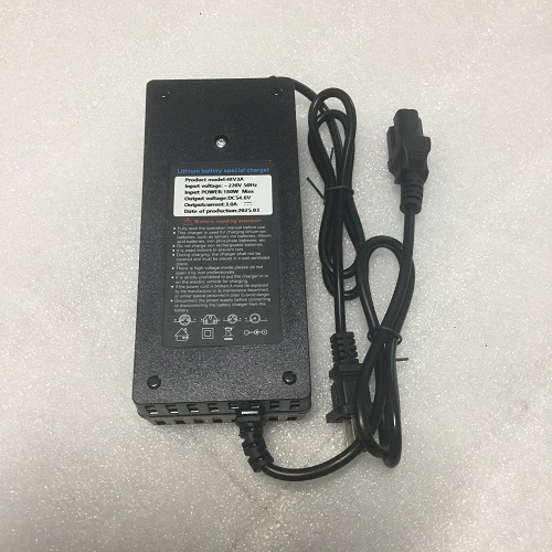 Sạc pin 48V 15Ah hàng chất lượng (54.6V 3A)
