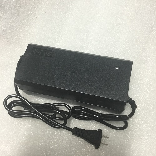 Sạc pin 60V 30Ah hàng chất lượng (69.35V 5A)