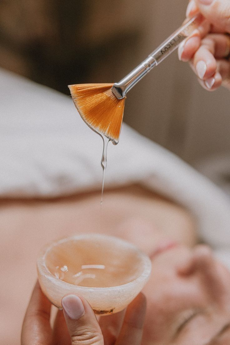Chemical-Peel-Peel-Da-Hoa-Hoc-Giup-Tai-Tao-Da-Giam-Tham-Mo-Nam-Hieu-Qua_Chemical Peel (Peel da hóa học).jpg