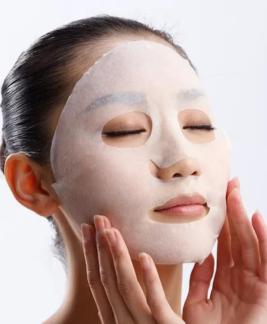 Tại Sao Da Mụn Không Được Đắp Mặt Nạ?