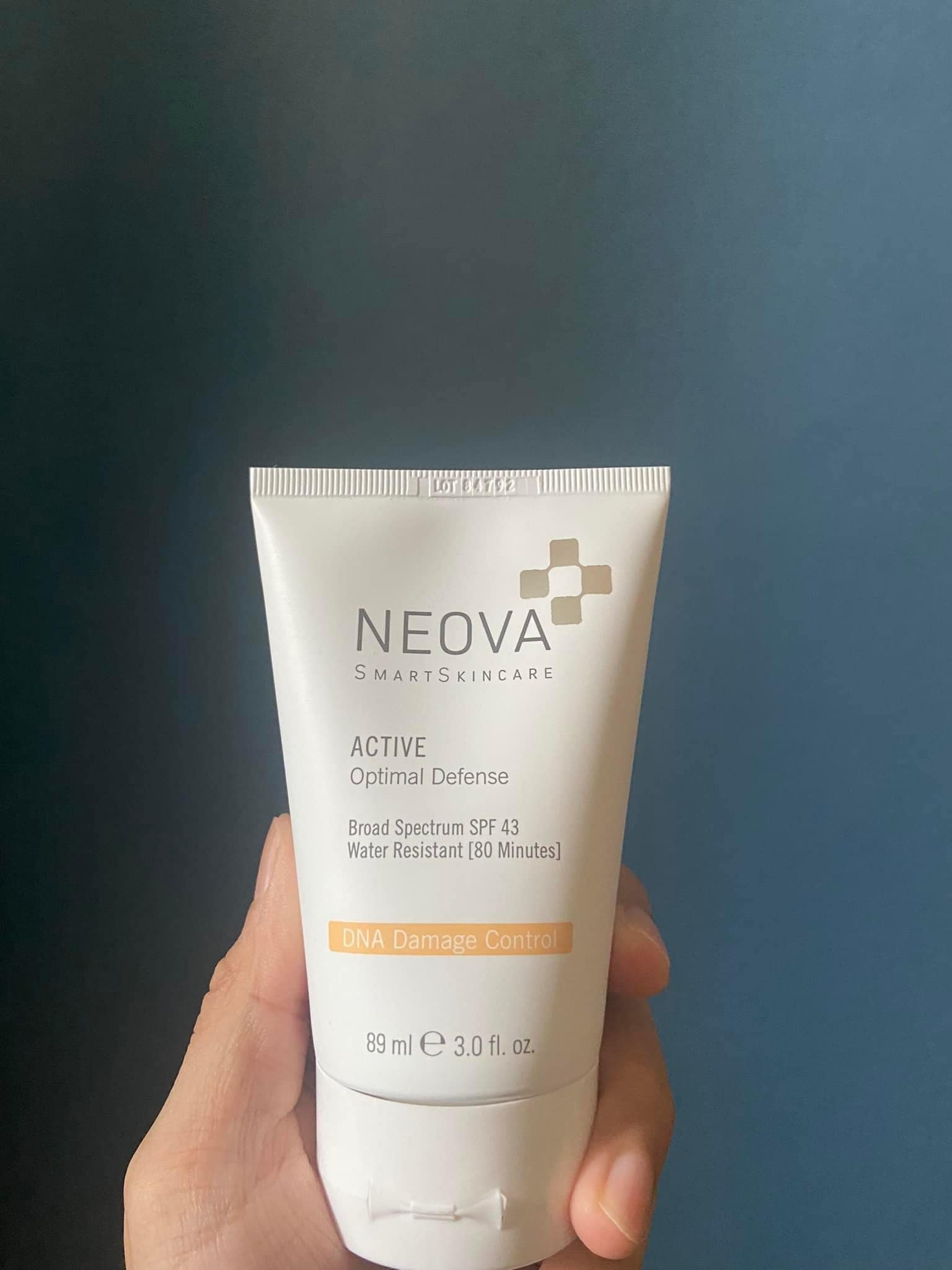 Kem chống nắng bảo vệ da nhạy cảm Neova SPF 43 DNA Damage Control Active 89ml