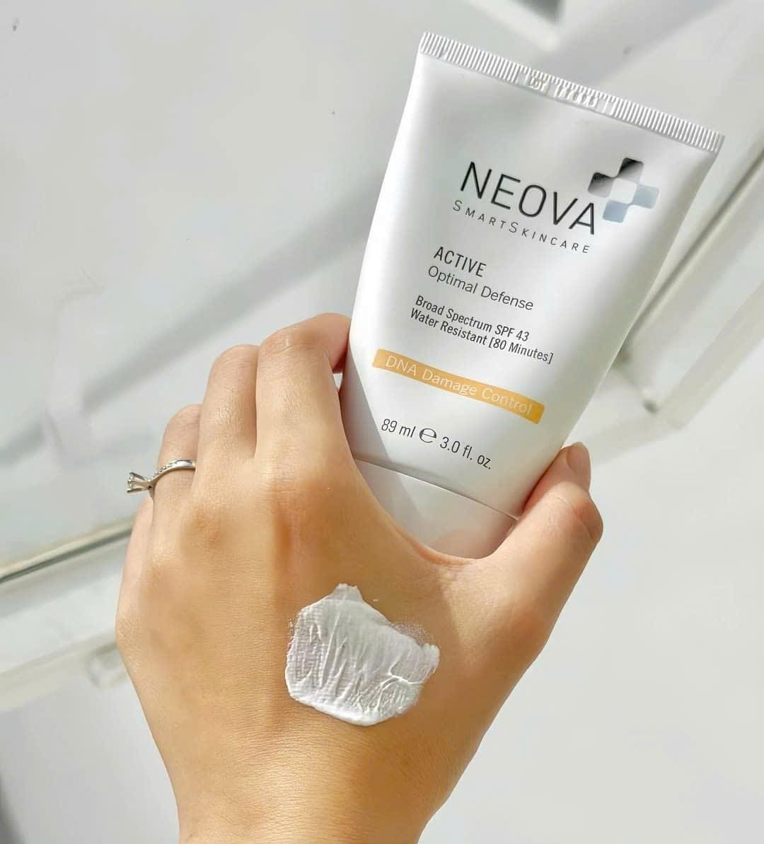 Kem chống nắng bảo vệ da nhạy cảm Neova SPF 43 DNA Damage Control Active 89ml