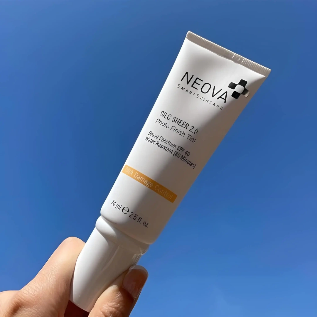 Kem chống nắng bảo vệ da tối ưu Neova SPF 40 DNA Damage Control Silc Sheer 2.0 74ml