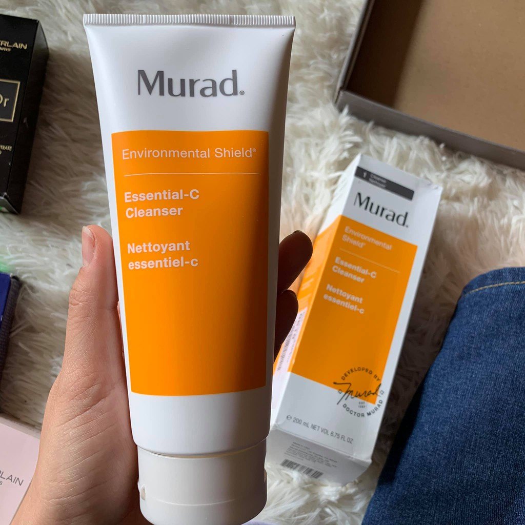 Gel rửa mặt sáng da Murad Essential-C Cleanser 200ml