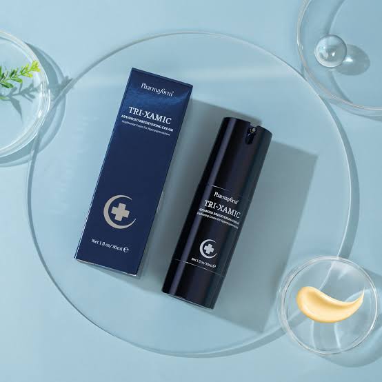 Kem dưỡng hỗ trợ trẻ hoá làm mờ thâm nám Pharmaform Tri-Xamic Cream