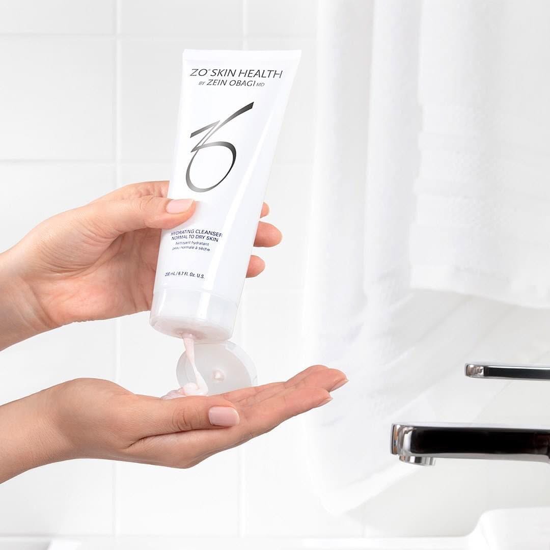 Sữa rửa mặt cho da khô da nhạy cảm Zo Skin Health HYDRATING CLEANSER