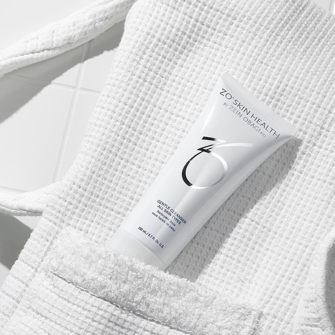 Sữa rửa mặt cho mọi loại da Zo Skin Health GENTLE CLEANSER