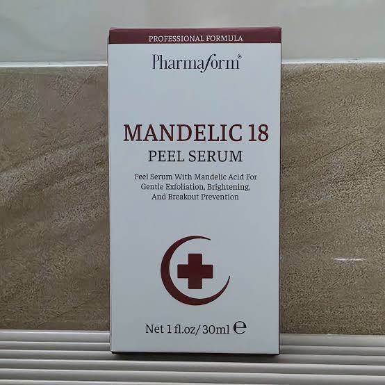 Tinh Chất Hỗ Trợ Làm Sạch Lỗ Chân Lông, Mịn Da Và Đều Màu Pharmaform Mandelic 18 Peel Serum 18% Mandelic Acid
