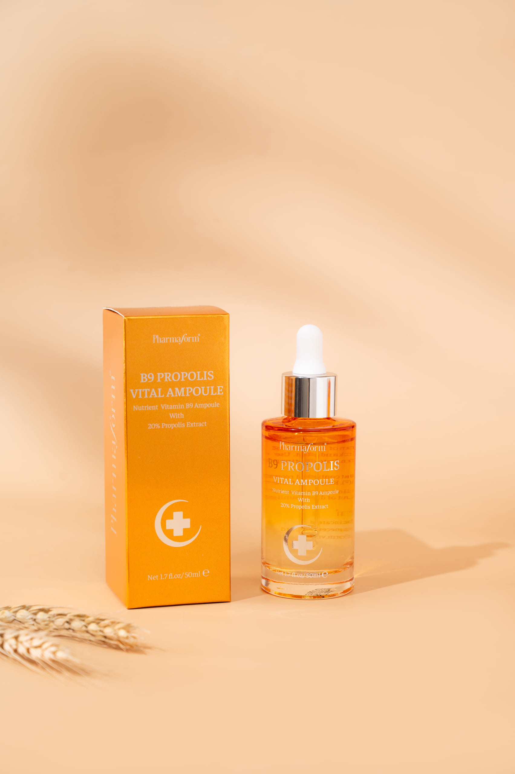 Tinh chất làm dịu da ngừa lão hóa da Pharmaform B9 Propolis Vital Ampoule 50ml