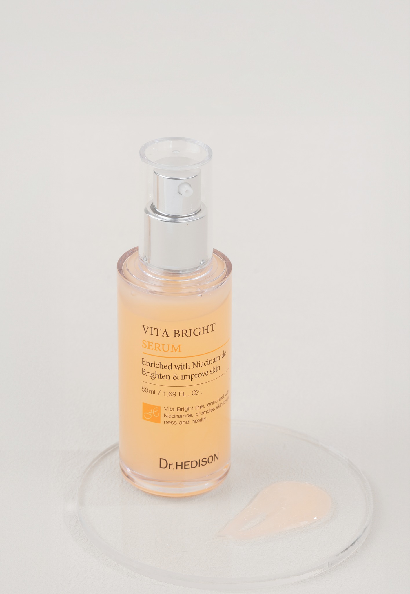 Huyet-thanh-duong-trang-da-Dr-Hedison-Vita-Bright-Serum-50ml-250ml-_Huyết thanh dưỡng trắng da Dr.Hedison Vita Bright Serum (50ml-250ml) 4.jpg
