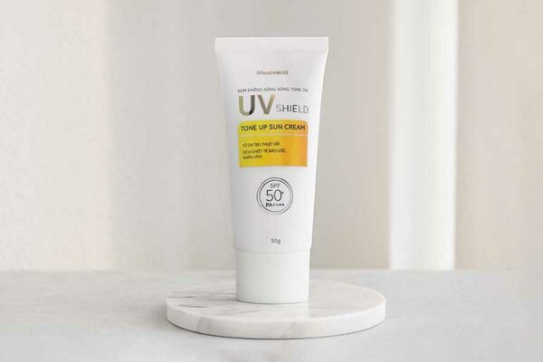 Kem-chong-nang-Make-Up-UV-SHIELD-TONE-UP-SUN-CREAM-Mediworld_Kem chống nắng Mediworld Make Up Uv Shield Tone Up Sun Cream 50g-1.jpg
