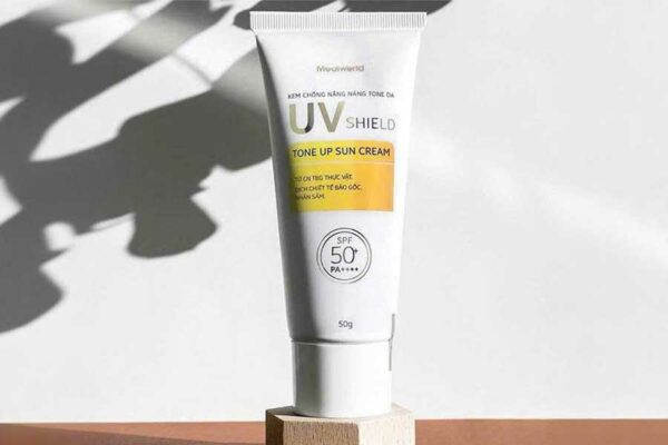 Kem-chong-nang-Make-Up-UV-SHIELD-TONE-UP-SUN-CREAM-Mediworld_Kem chống nắng Mediworld Make Up Uv Shield Tone Up Sun Cream 50g-2.jpg