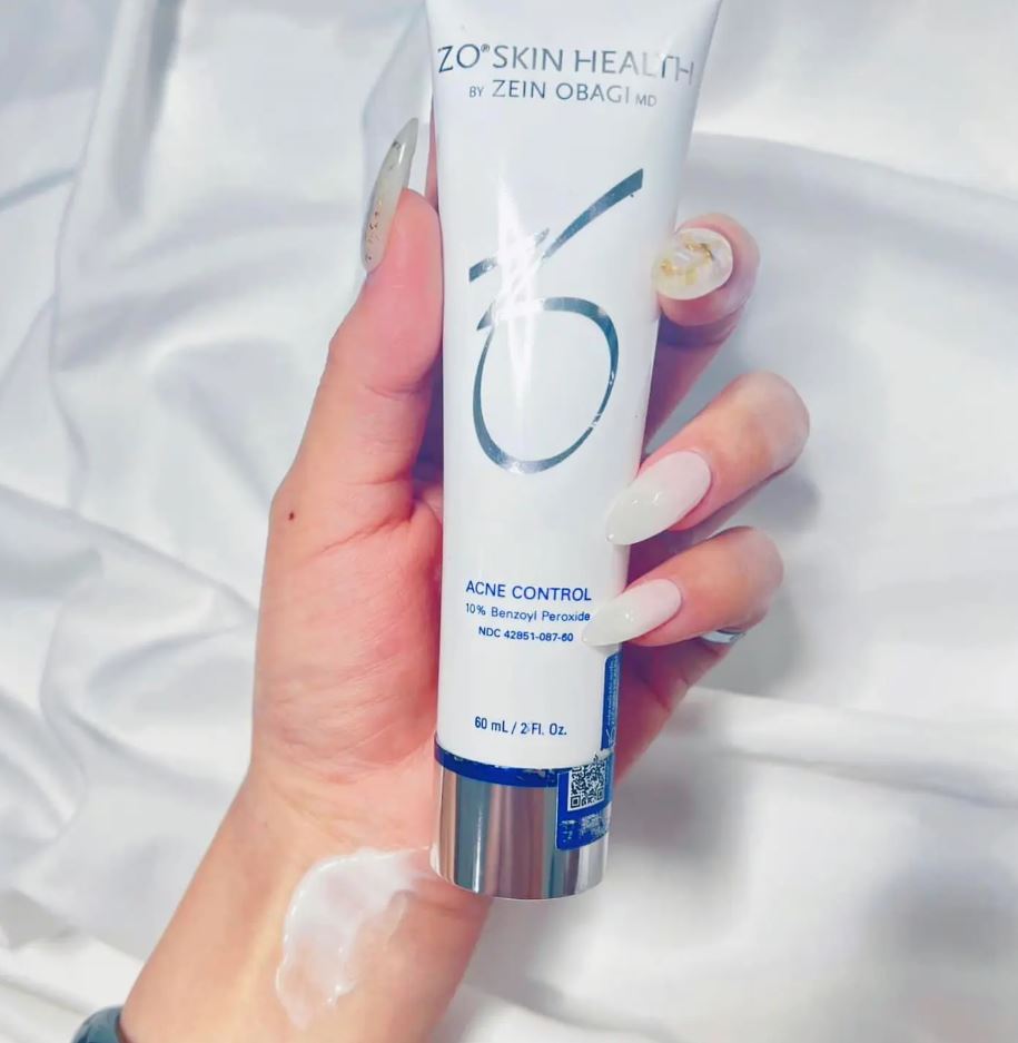 Kem hỗ trợ giảm mụn, kiểm soát dầu ZO® Skin Health Acne Control.jpg