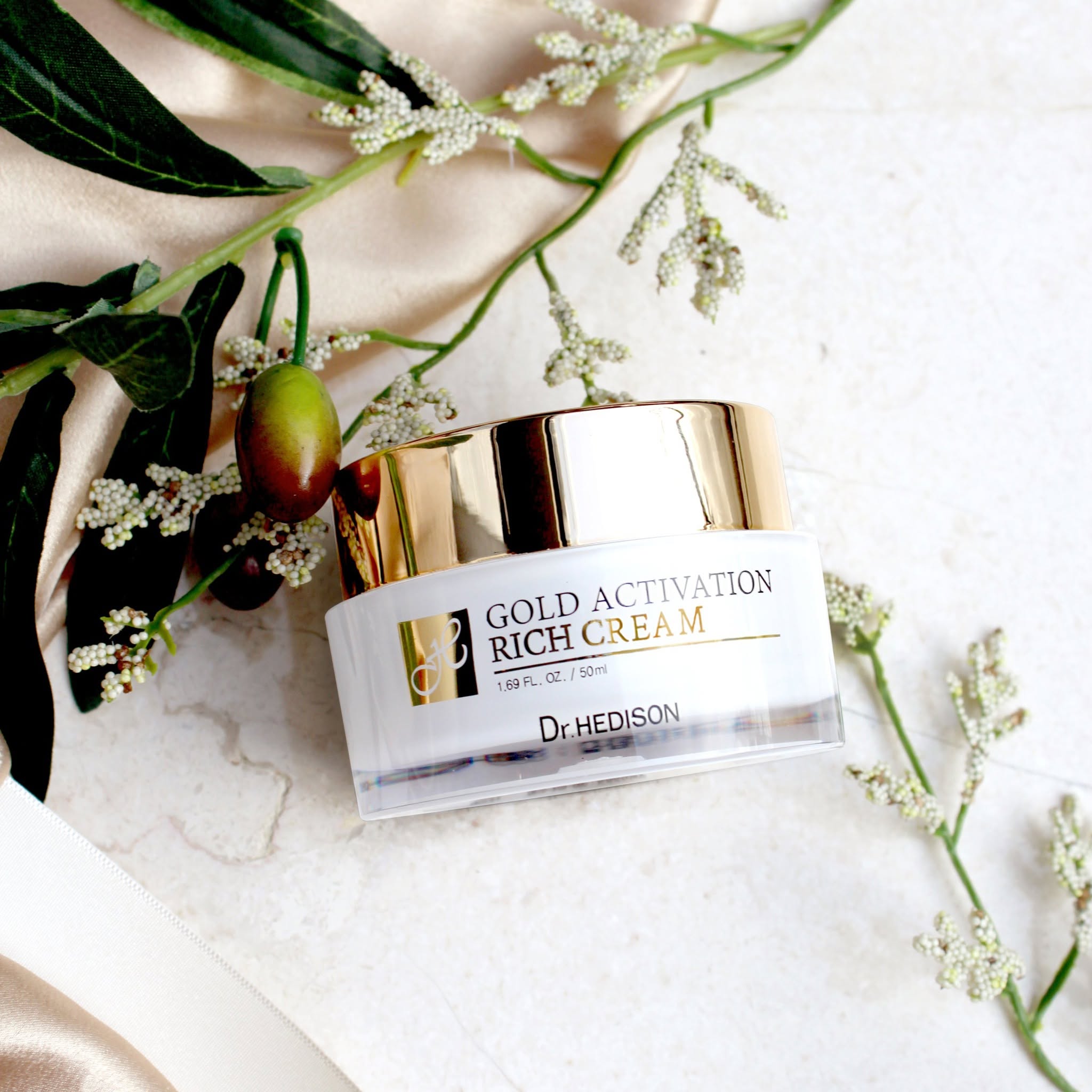 Kem vàng dưỡng sáng và chăm sóc da lão hóa Dr.HEDISON Gold Activation Rich Cream 1.jpg