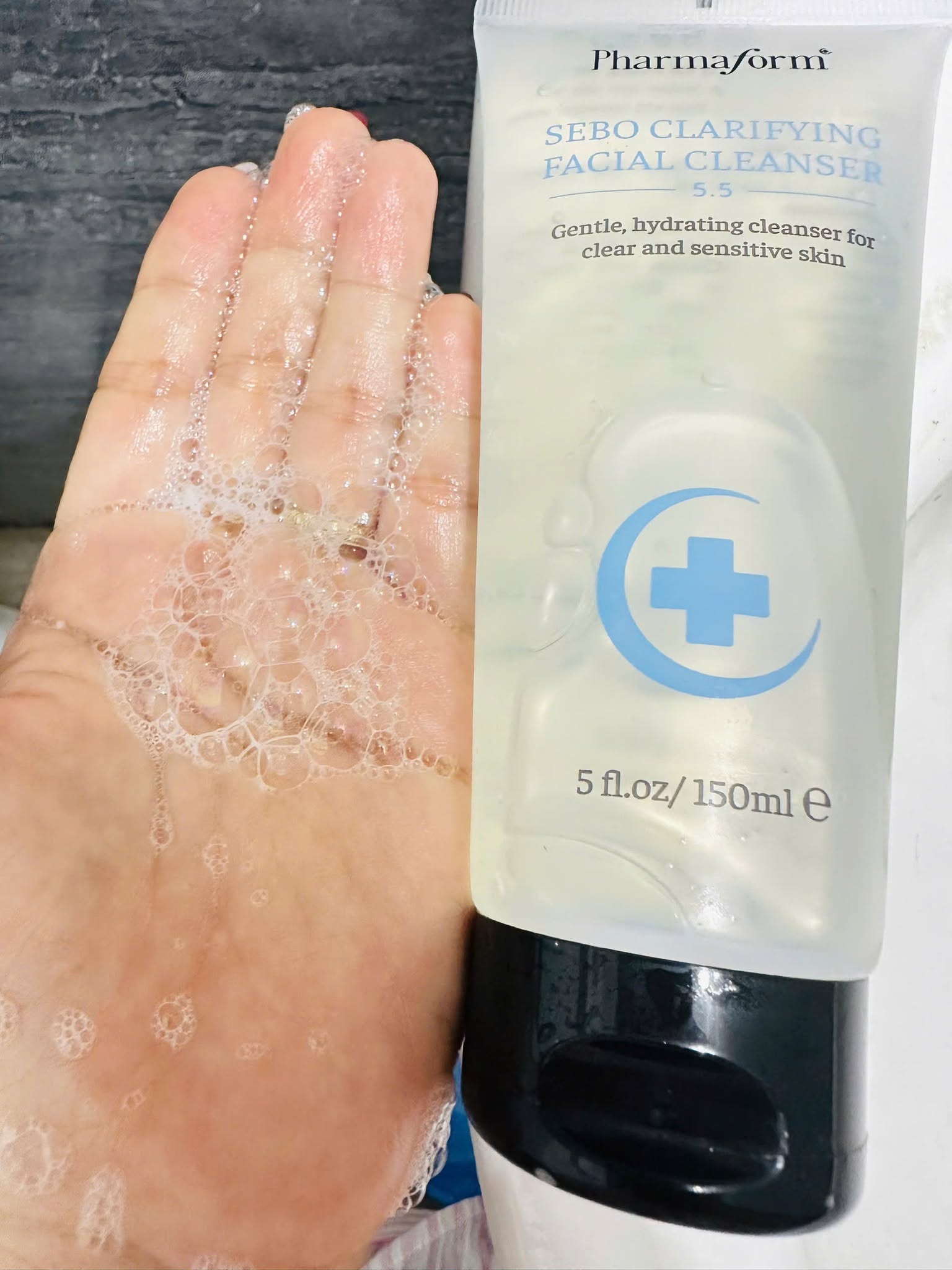 Sữa Rửa Mặt Cho Da Dầu Mụn Pharmaform Sebo Clarifying Facial Cleanser.jpg