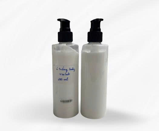 Ủ trắng body Usolab - 200ml mẫu thử