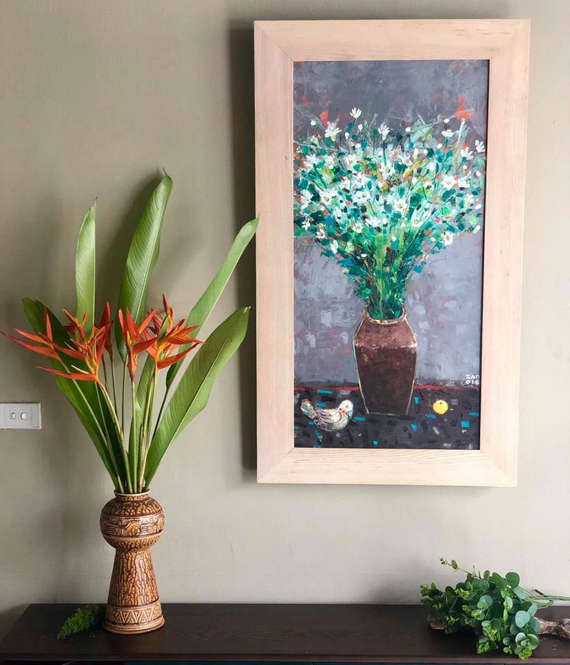Tranh Acrylic vẽ lọ hoa cúc và chim