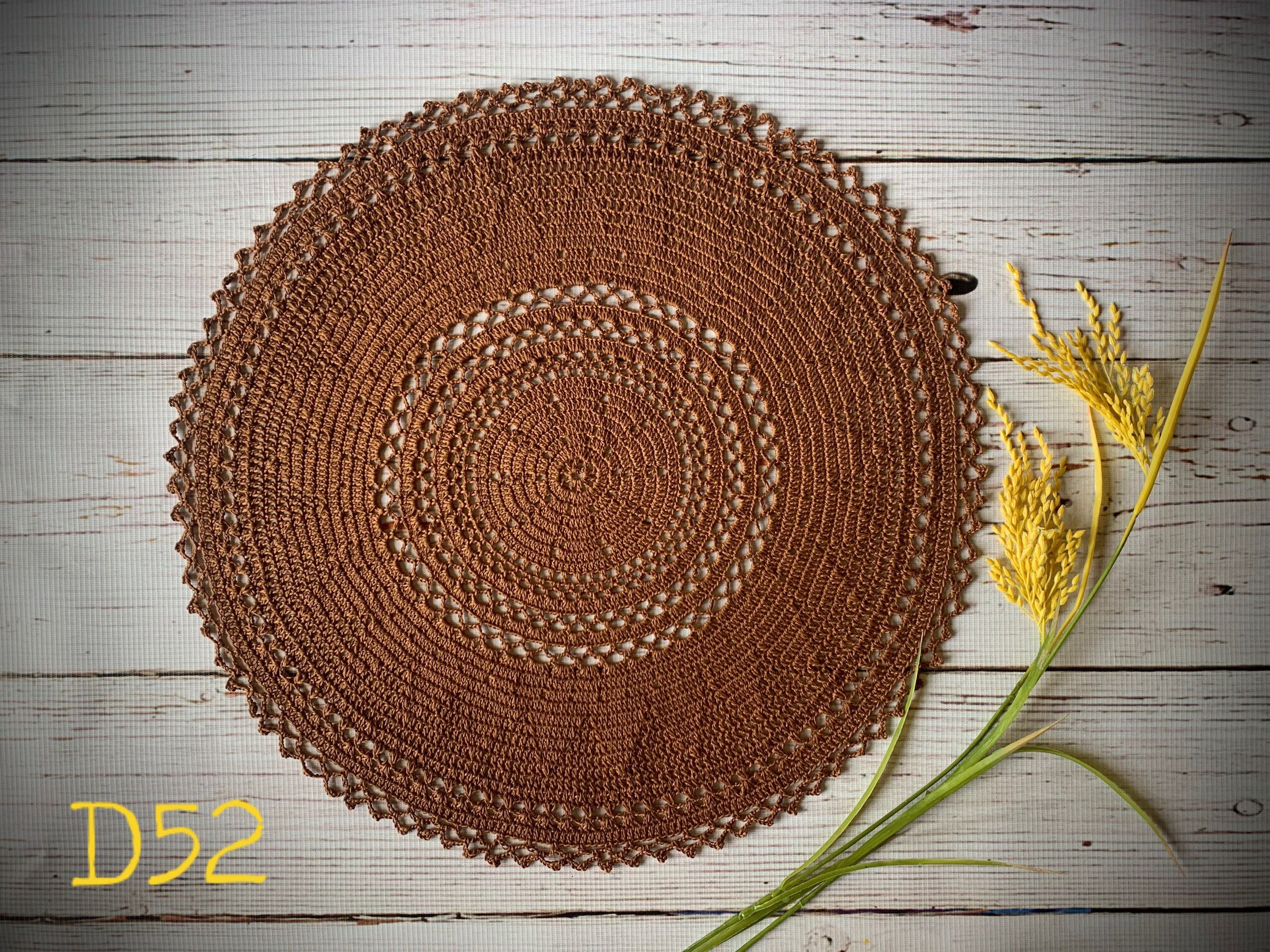 Khăn trải bàn móc sợi thủ công