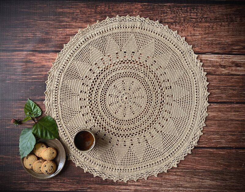 Khăn trải bàn móc sợi thủ công