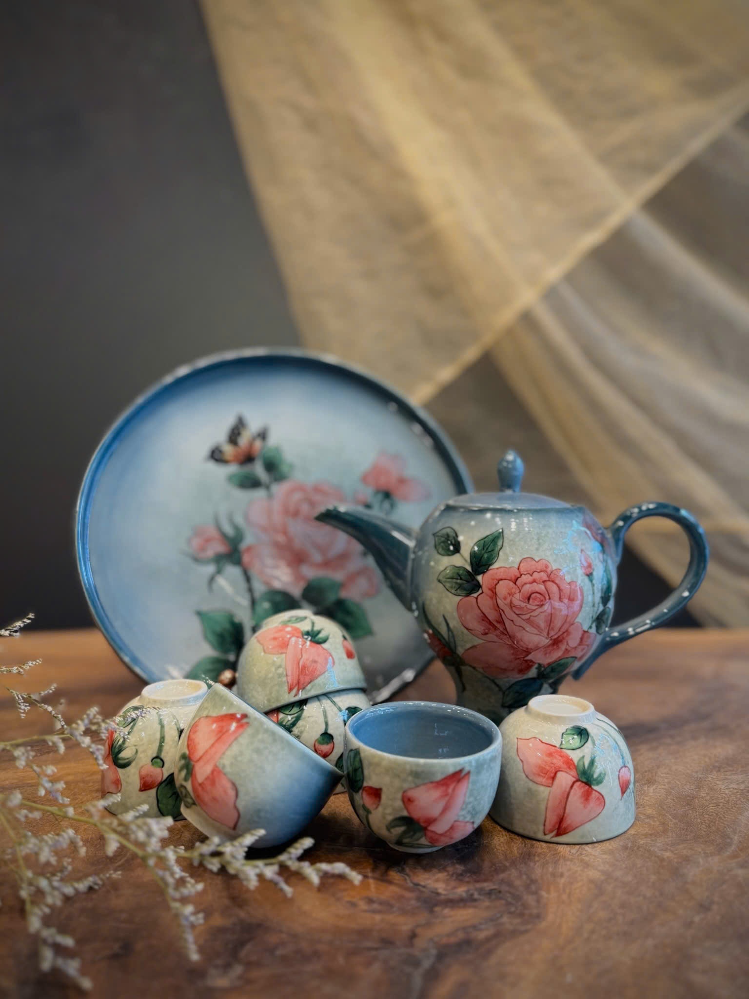 Bộ ấm chén hoa hồng