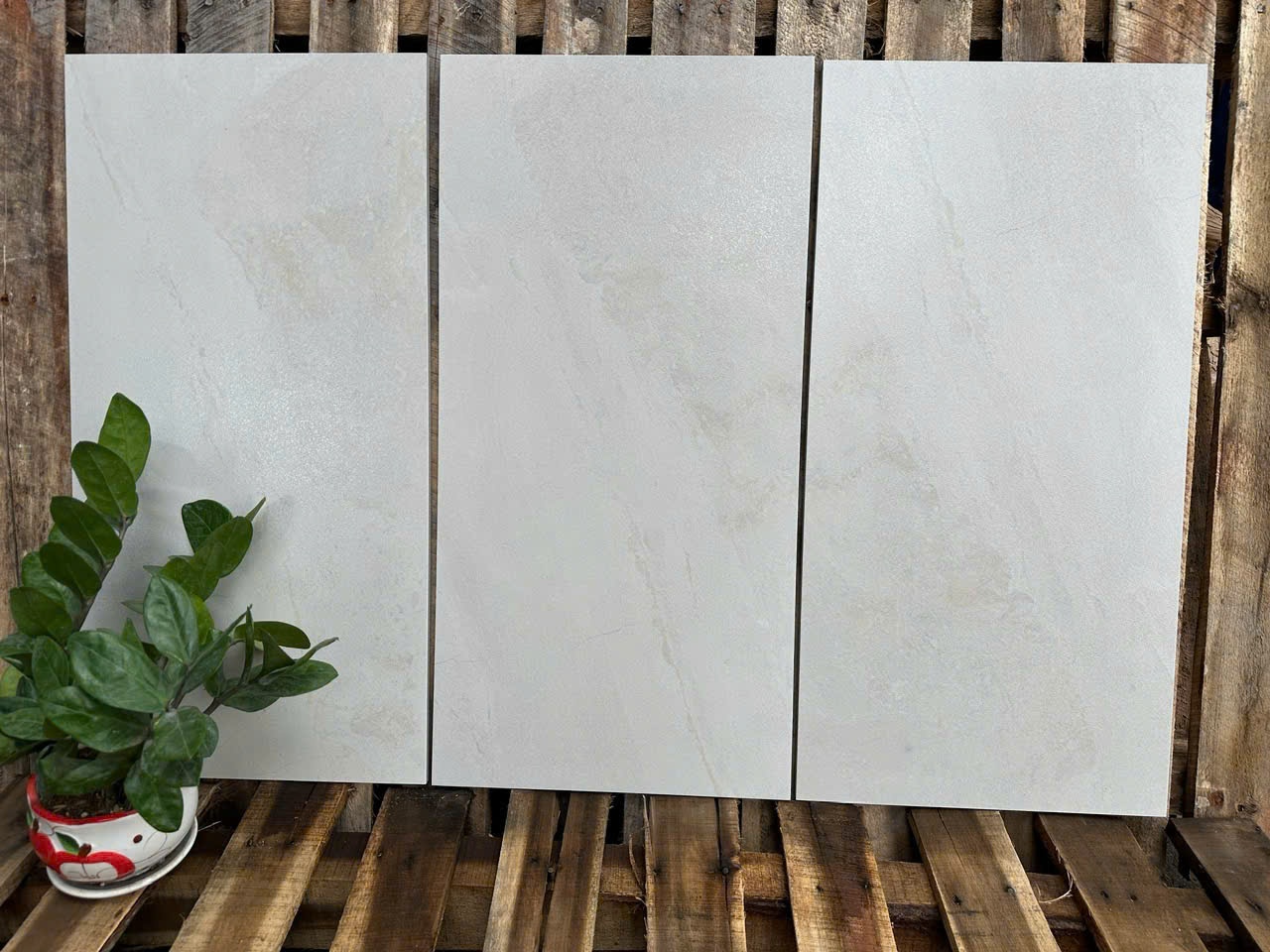 Gạch Nhà Vệ Sinh Màu Kem 36128a