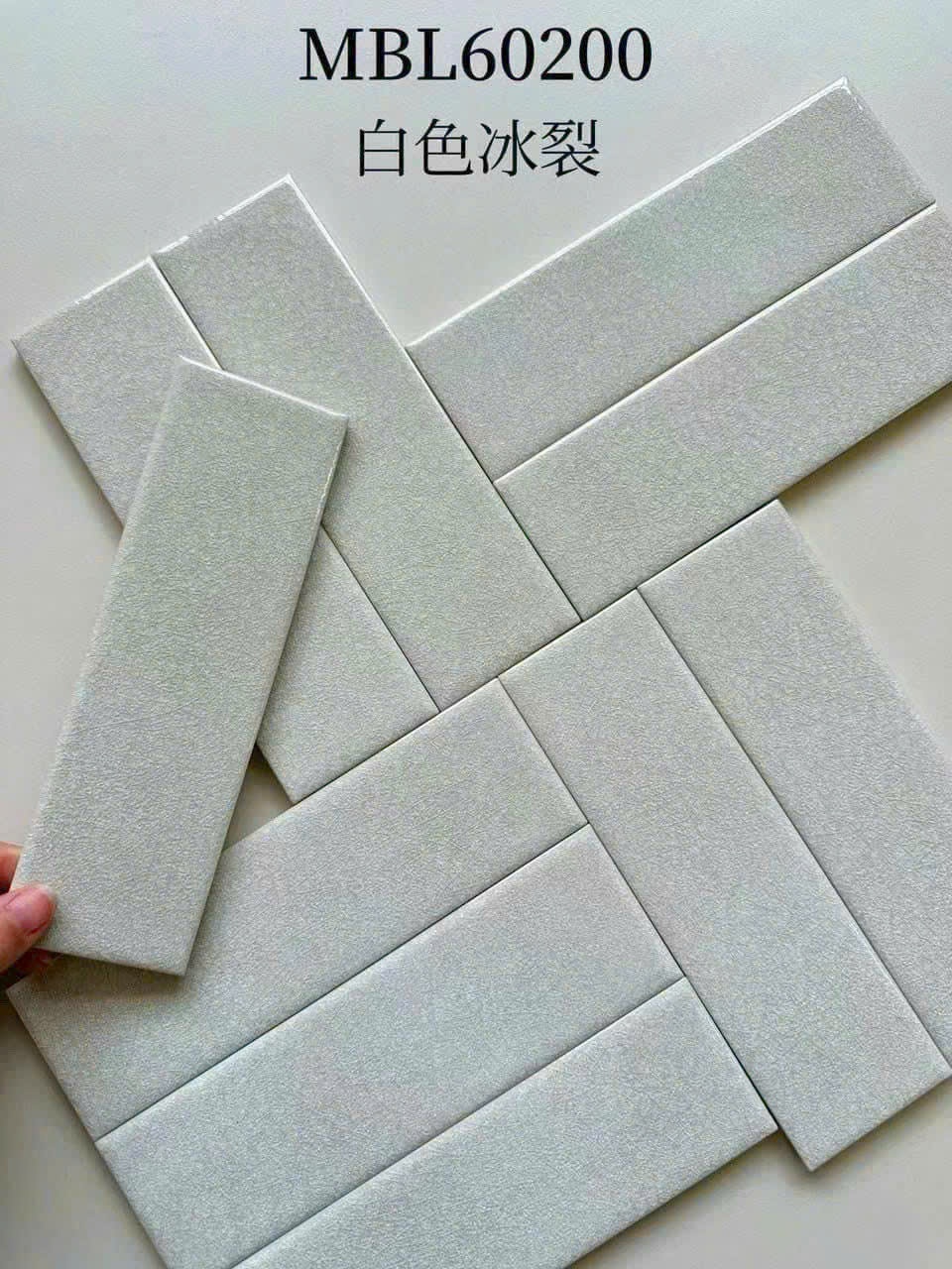 Gạch Thẻ 60x200mm Men Rạn Màu Trắng