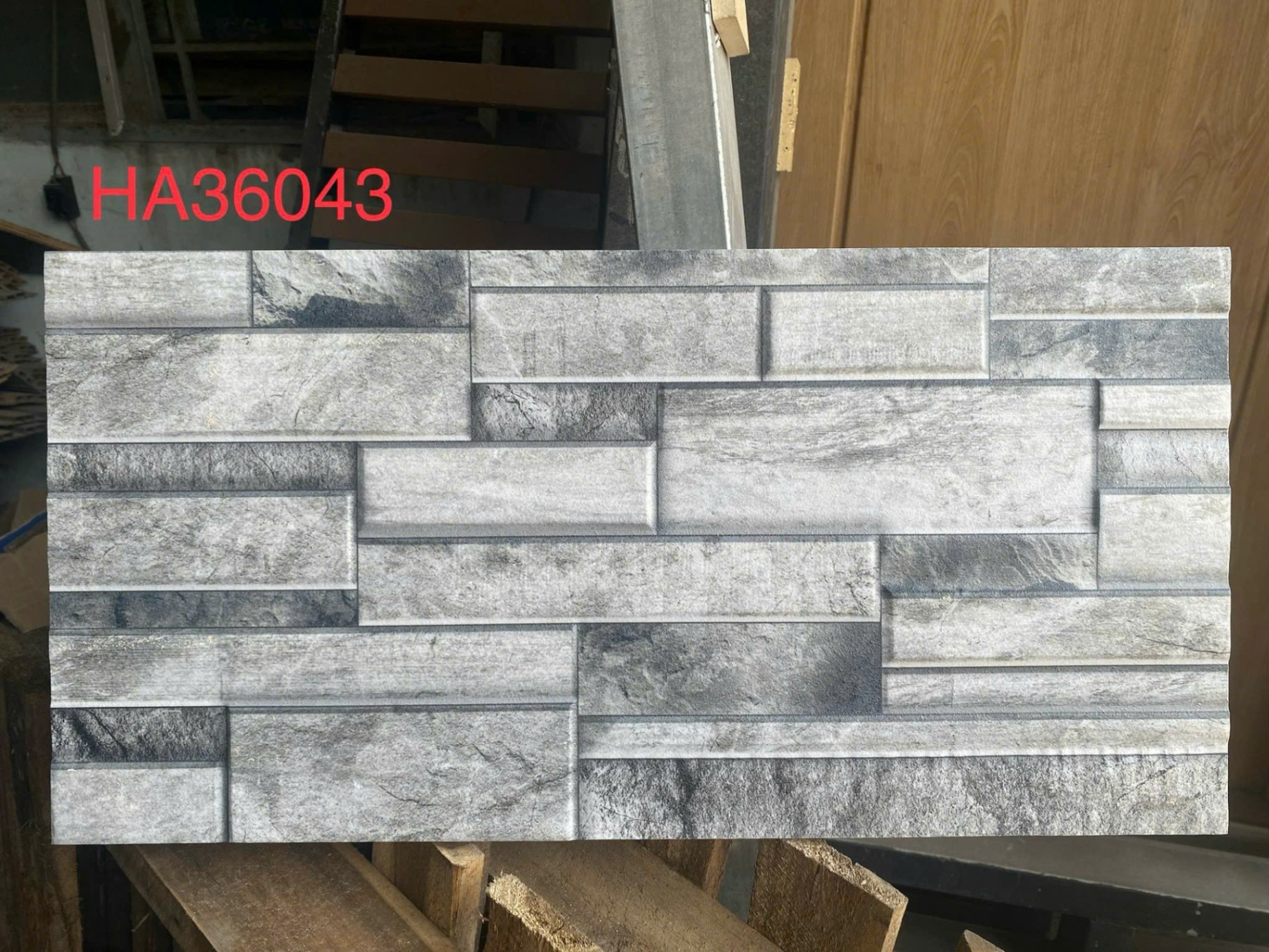 MẪU GẠCH GIẢ ĐÁ HOA CƯƠNG SANG TRỌNG TẠO ĐIỂM NHẤN CHO KHÔNG GIAN SỐNG