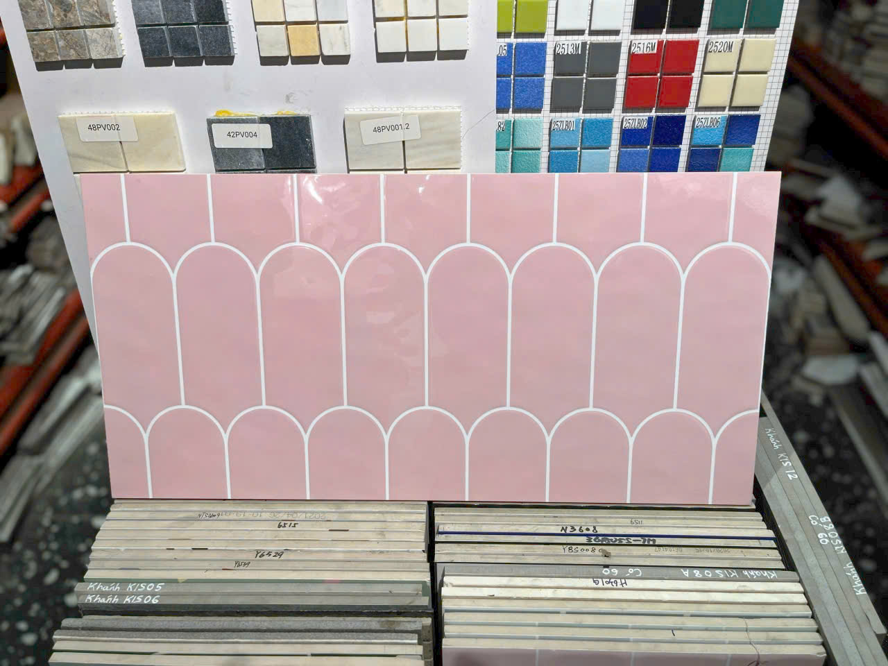 Gạch 300x600mm Lông Vũ Màu Hồng