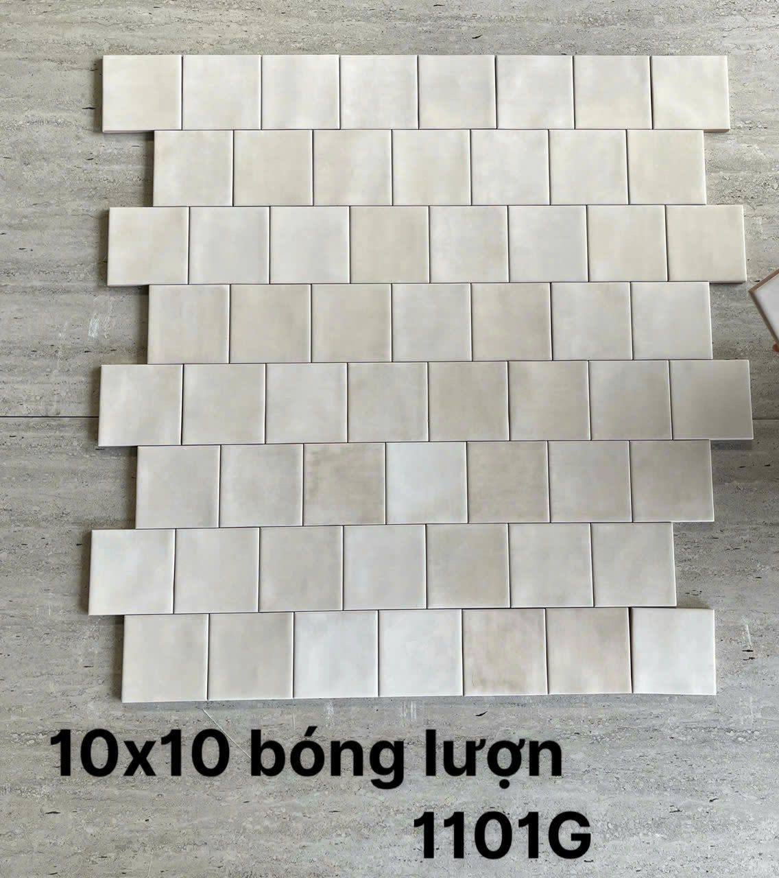 Gạch Thẻ Bóng 10x10 cm Loang Màu Kem