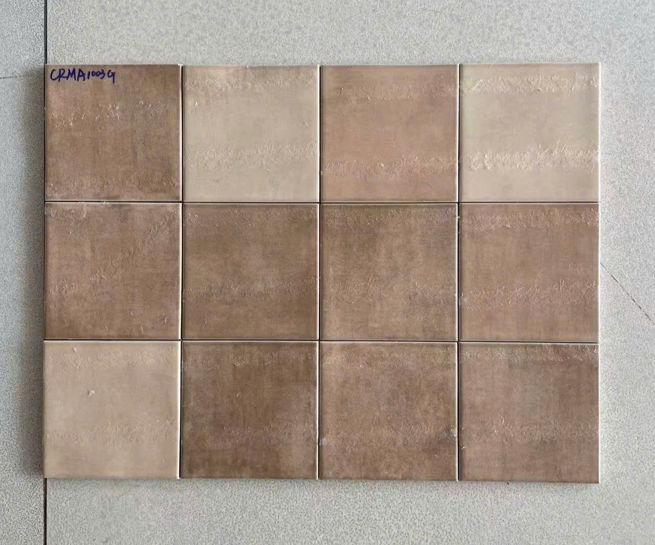 Gạch Thẻ Bóng 10x10 cm Loang Màu Nâu