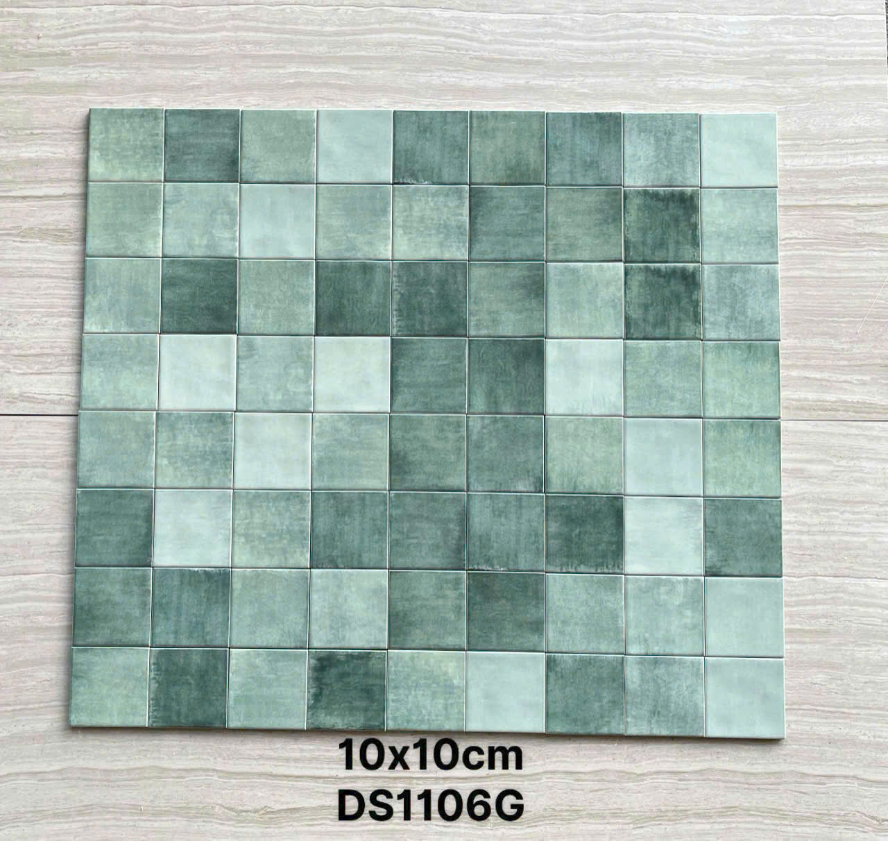Gạch Thẻ Bóng 10x10 cm Loang Màu Xanh Rêu