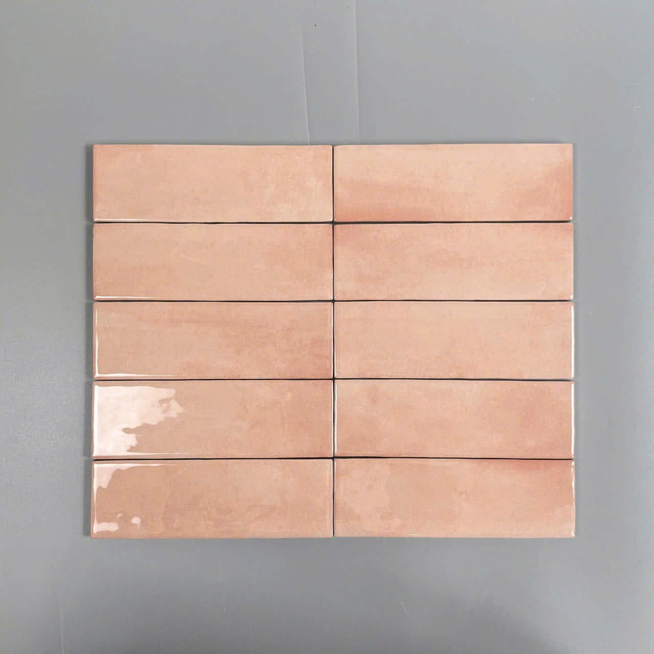 Gạch Thẻ Bóng Gợn Màu Hồng Pastel