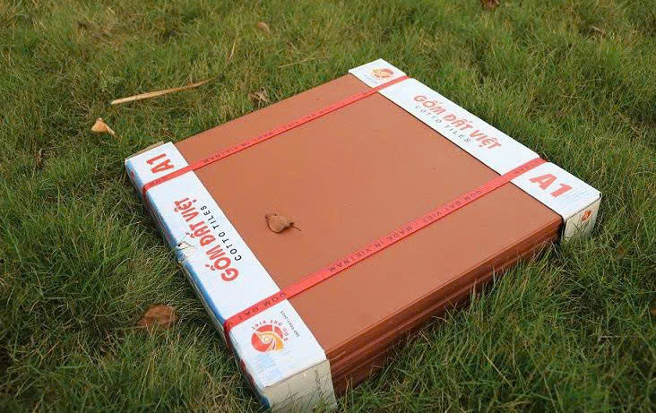 Gom-Dat-Viet-40x40-Khong-Trang-Men_Gốm Đất Việt không tráng men 40-1.jpg