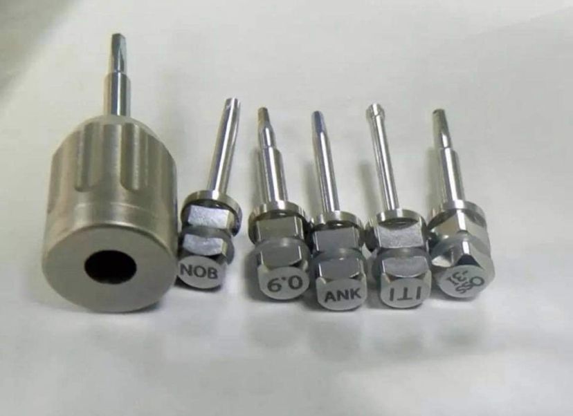 Bộ vặn vit implant 5 hãng