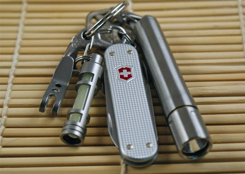 TEC - Glow Fob Stainless Steel TEC-S3 - Vỏ Thép không gỉ và Phát sáng dạ quang
