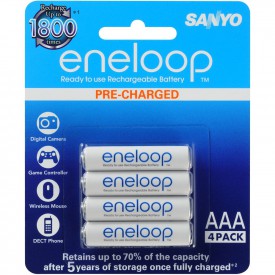 (01 viên) Pin sạc Eneloop Panasonic AAA màu trắng (Phiên bản nội địa Nhật Bản - 750 mAh - 2100 lần sạc - Điện áp 1,2v - 1,5v)