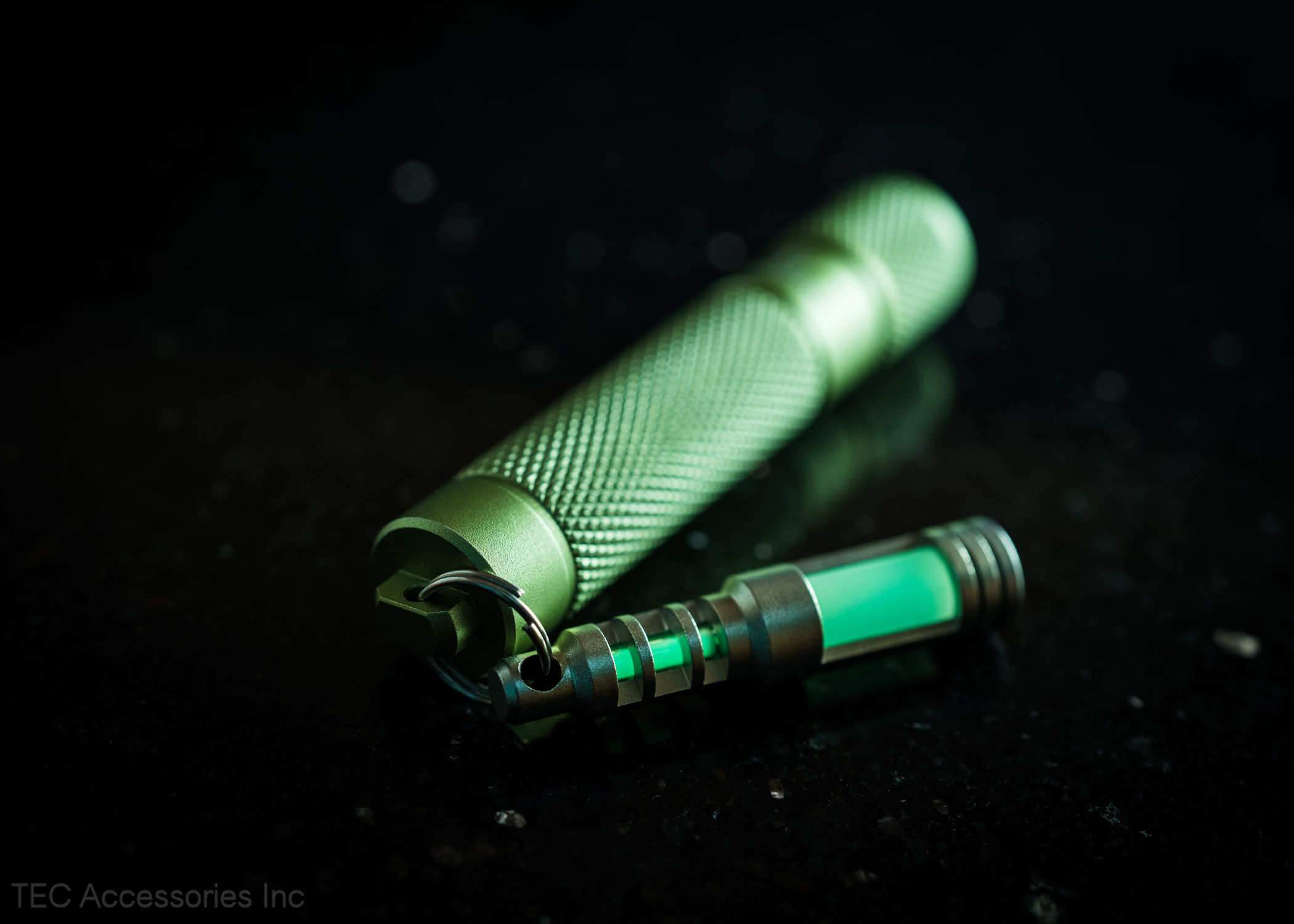 TEC-SCR-EG Isotope Chain Reaction Fob Green Glow ( không kèm tritium)