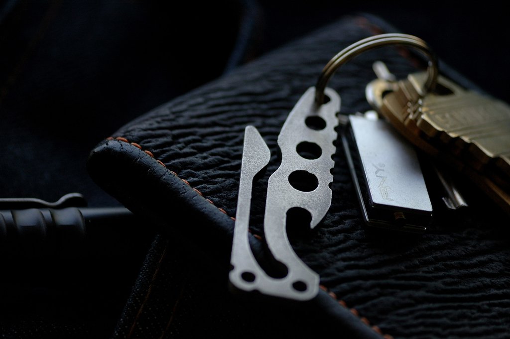 EDC - Móc cài đa năng Pangea PickPocket Alpha ( chất liệu titanium )