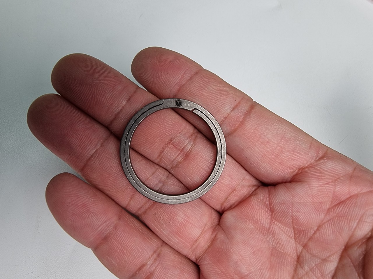 KeyUnity - KA12 RING TITANIUM  ( L )