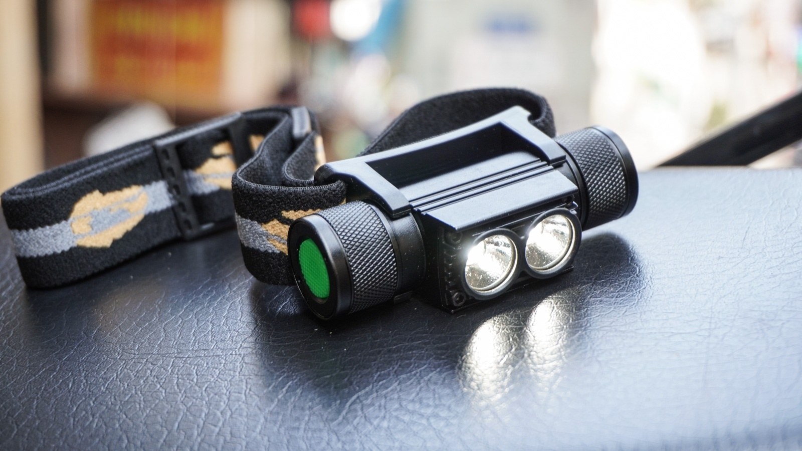 Đèn pin SOFIRN D25 KIT (1200 Lumens)