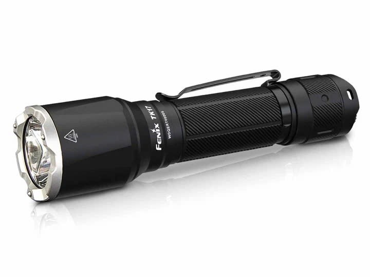 ĐÈN PIN TÁC CHIẾN TK17 (3600 lumen)