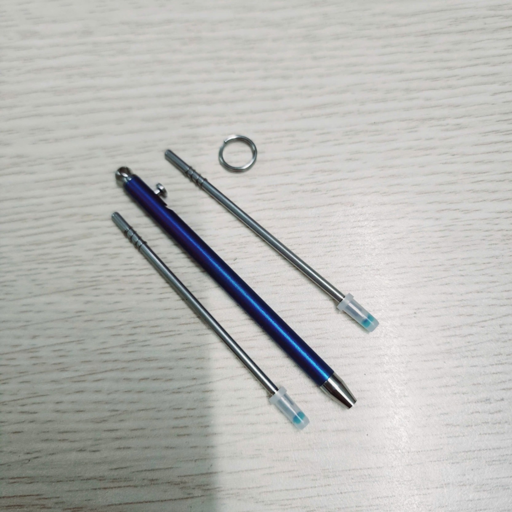 Bút Titanium TP13 - xanh