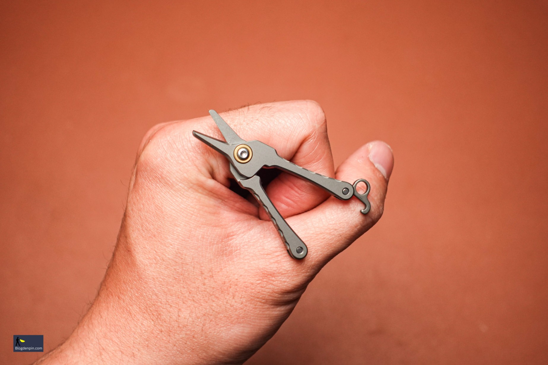 Kéo Titanium treo móc khoá - TX23