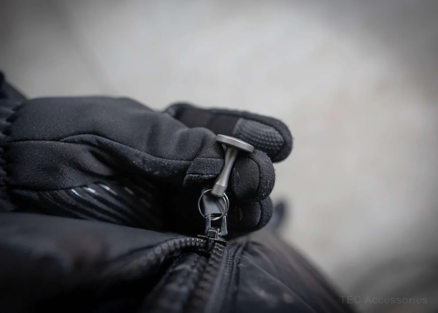 TEC - Móc kéo khóa Titanium Zip-Ti